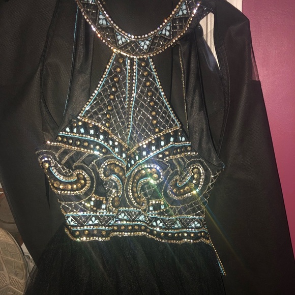 Short Prom Homecoming Dress - Picture 2 of 4